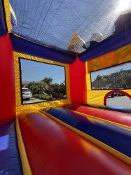 C6B65CF0 D12C 4AFB A4C0 FC07B64207C0 1676932080 Classic Bounce castle